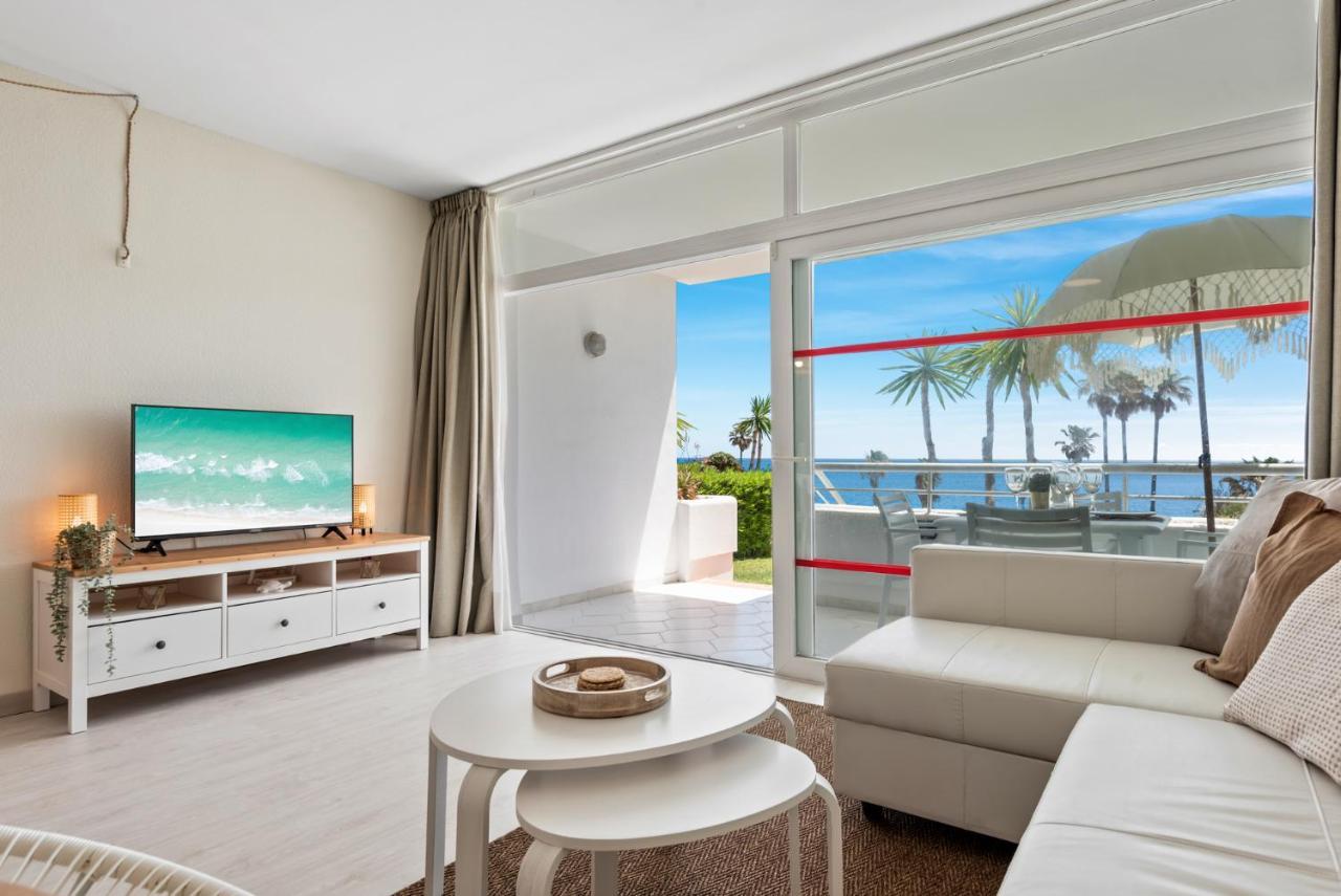 Frontline Beach Apartment Miraflores Sitio de Calahonda Exteriör bild