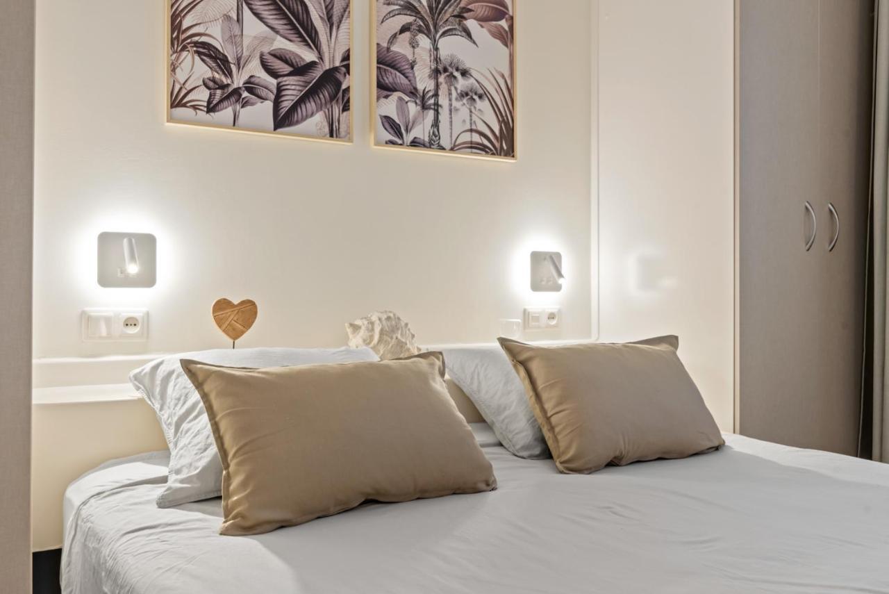 Frontline Beach Apartment Miraflores Sitio de Calahonda Exteriör bild