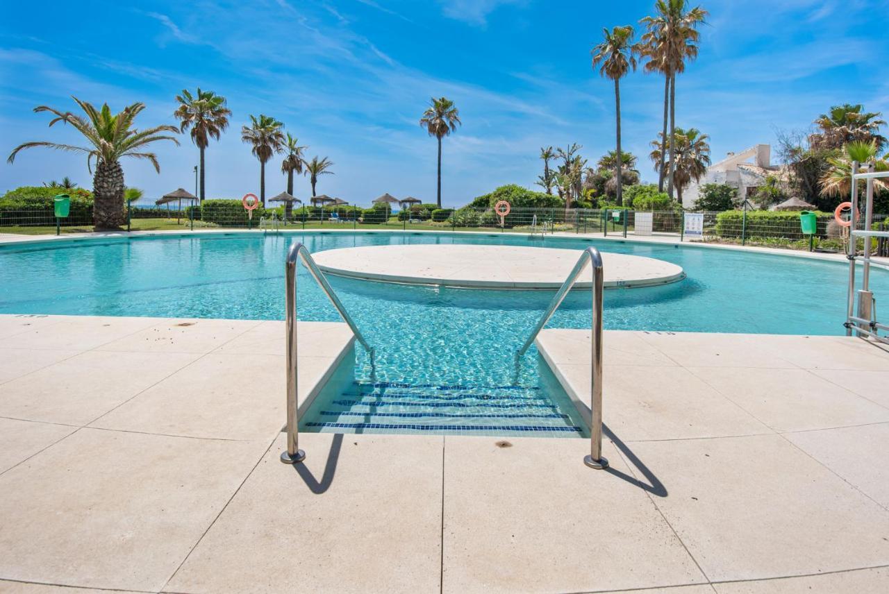 Frontline Beach Apartment Miraflores Sitio de Calahonda Exteriör bild